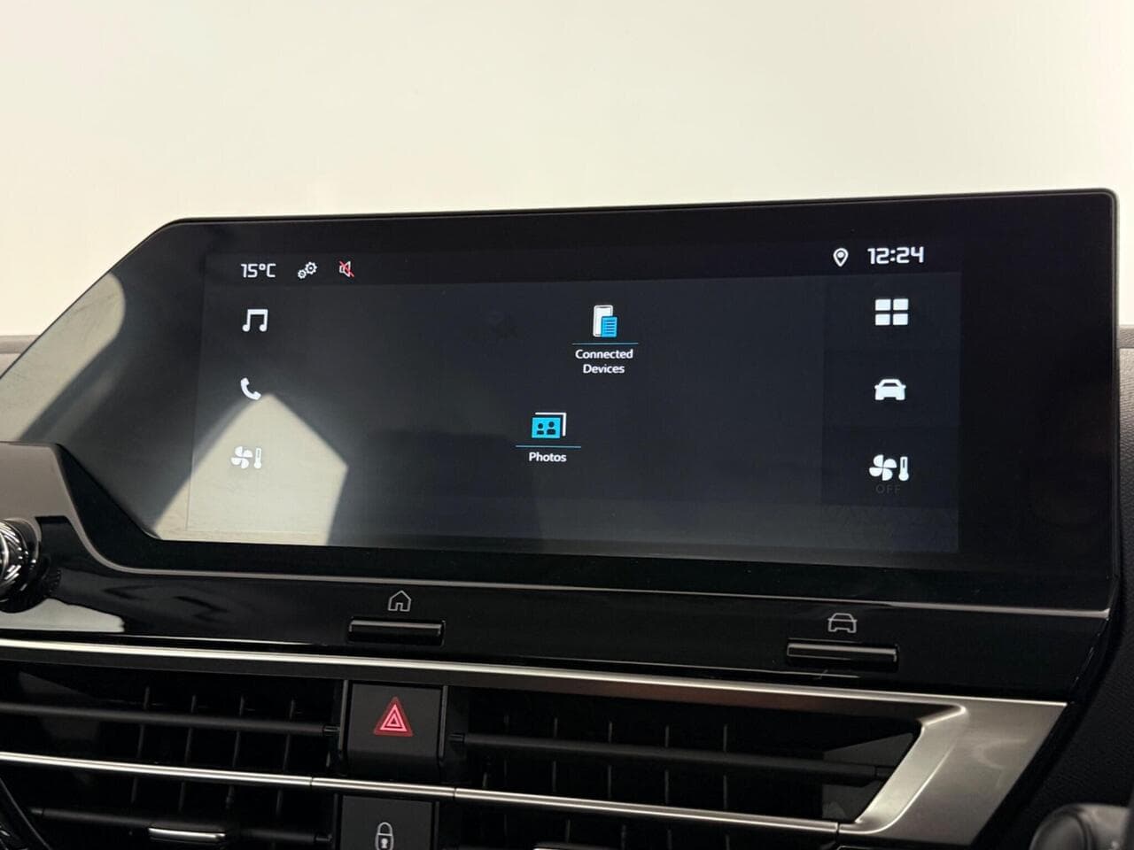 Citroen C4 thumbnail Infotainment System