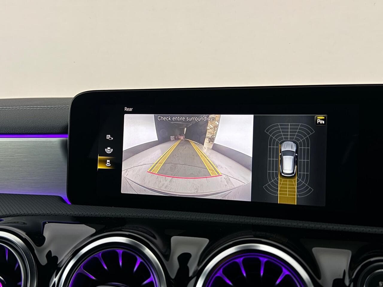 Mercedes-Benz CLA thumbnail Infotainment System