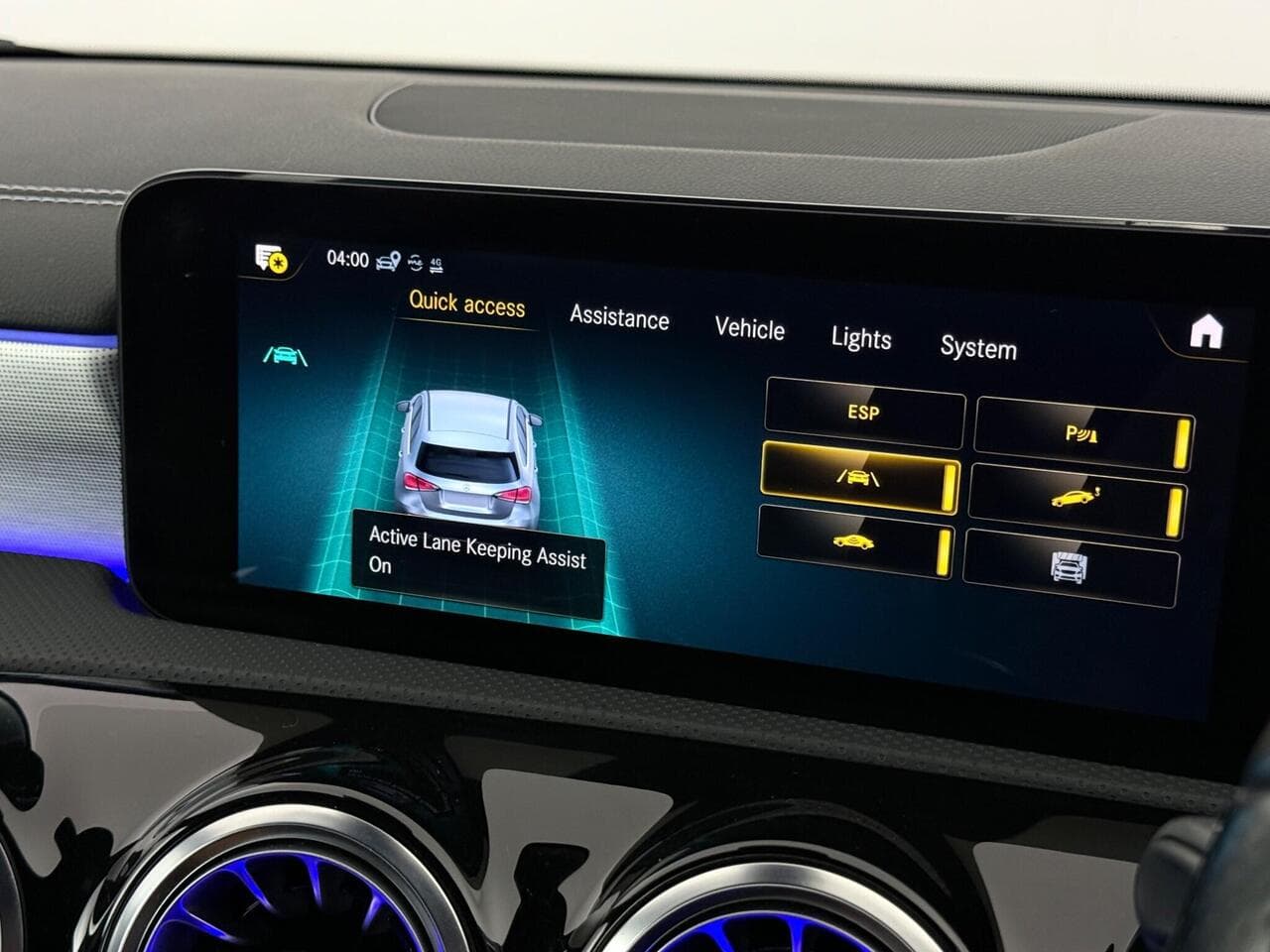 Mercedes-Benz A Class thumbnail Infotainment System