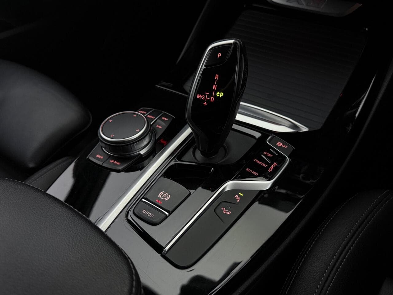 BMW X3 thumbnail Interior Front
