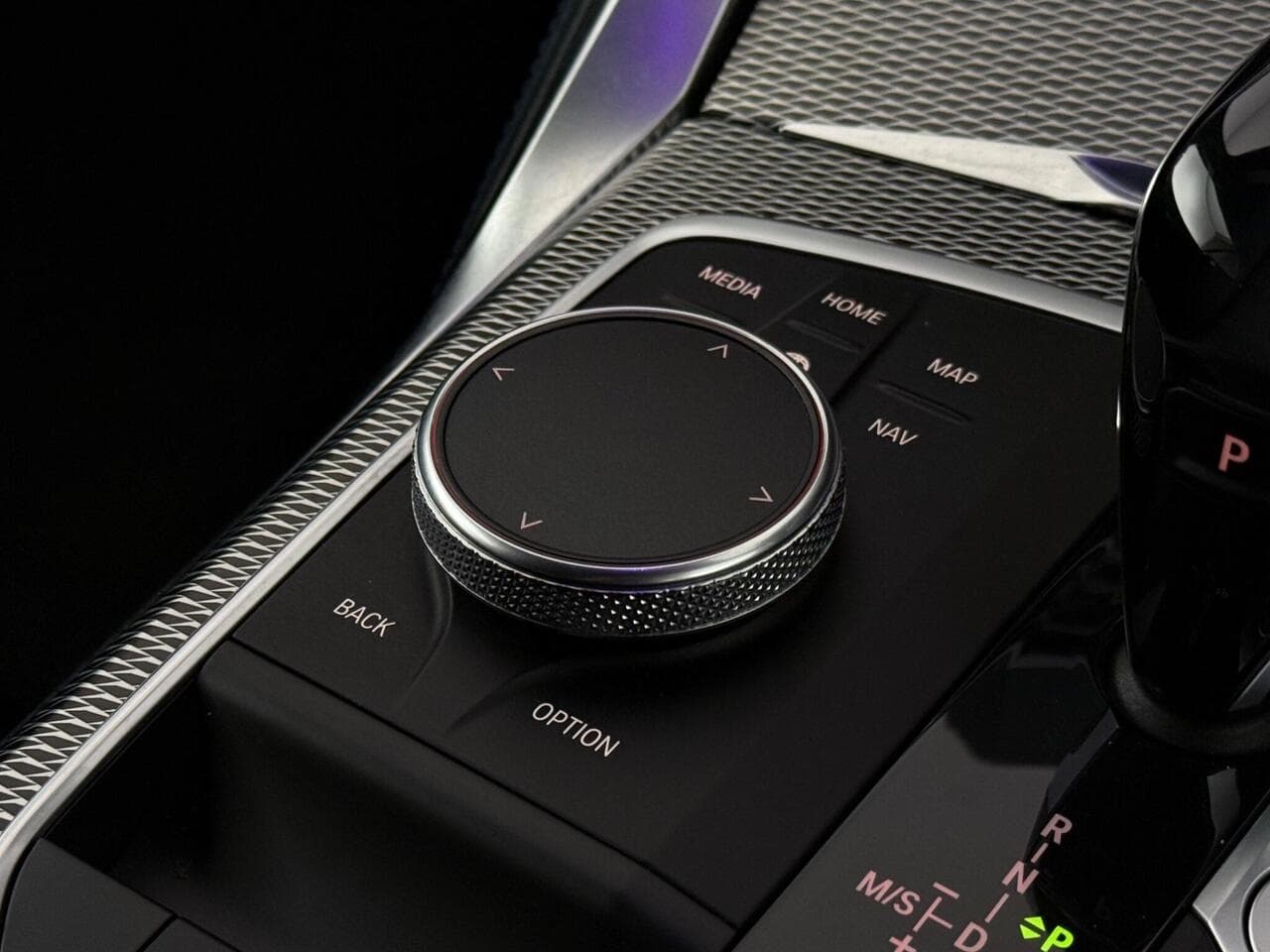 BMW 4 Series thumbnail Misc Controls