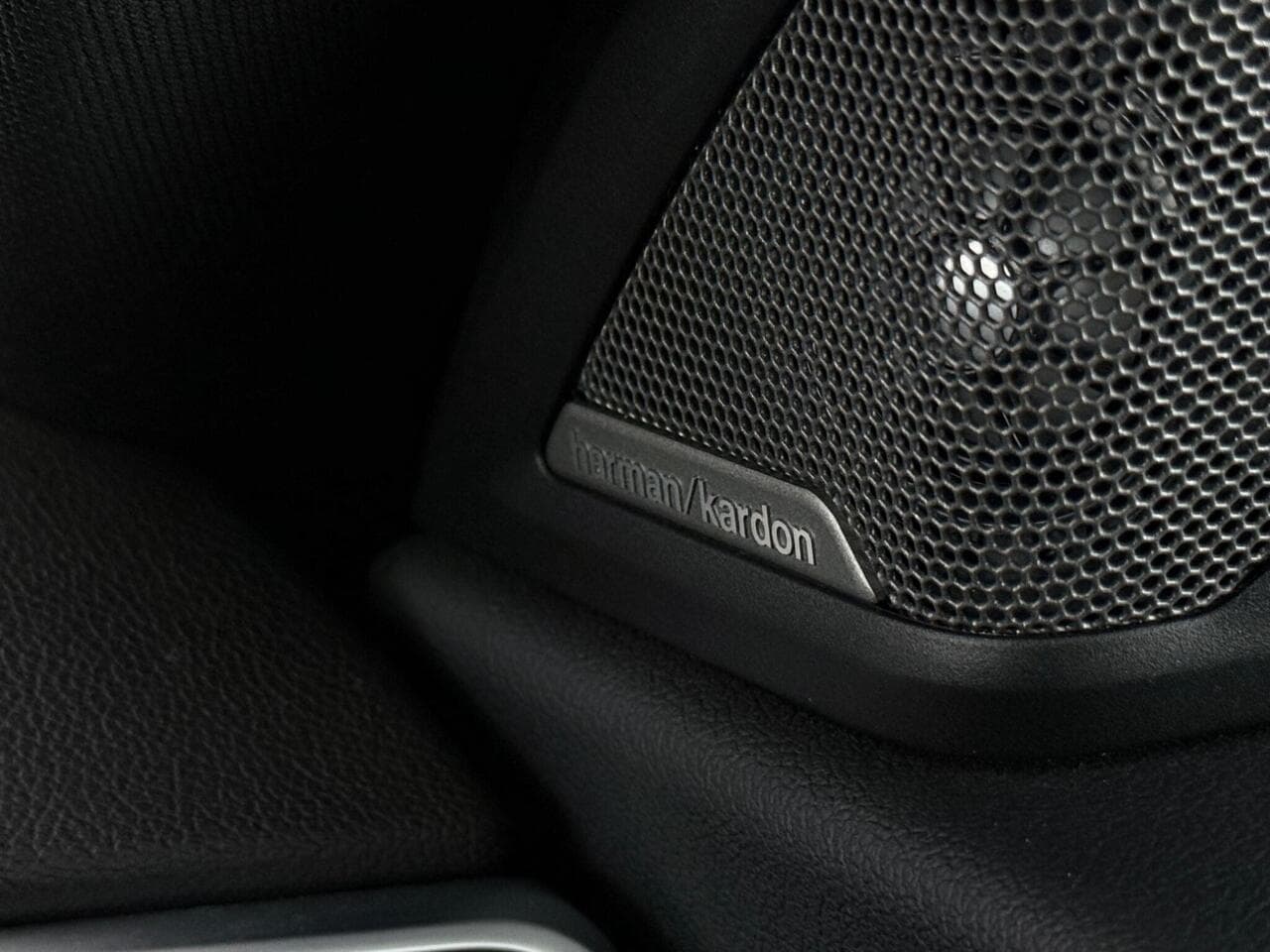 BMW 2 Series thumbnail Misc Controls