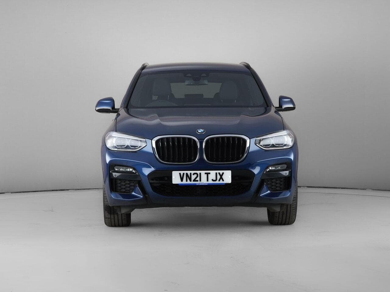 BMW X3 thumbnail Front