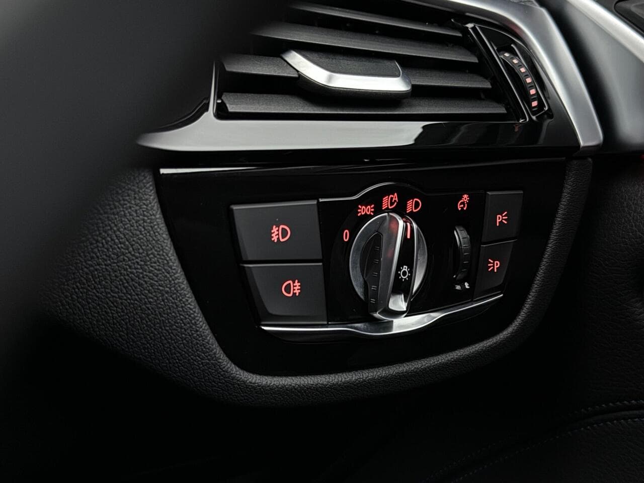 BMW 5 Series thumbnail Misc Controls