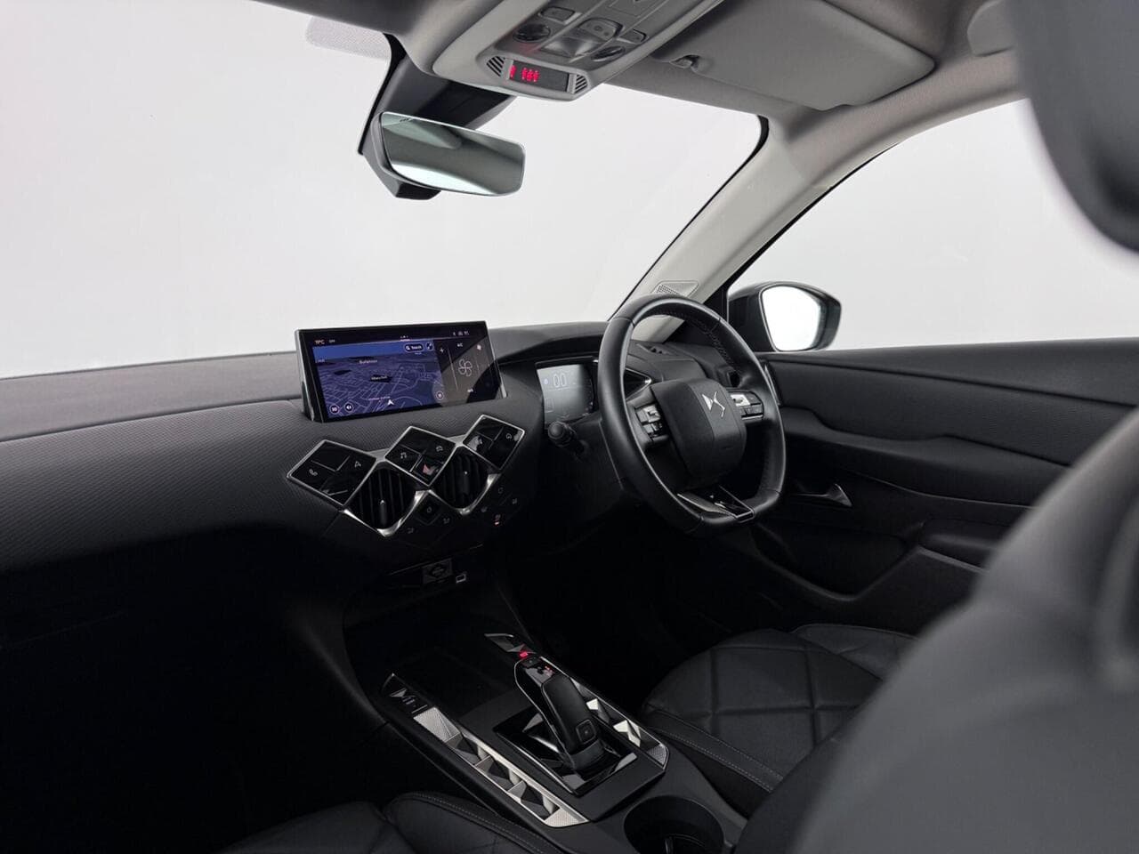 DS AUTOMOBILES DS 3 thumbnail Interior Front