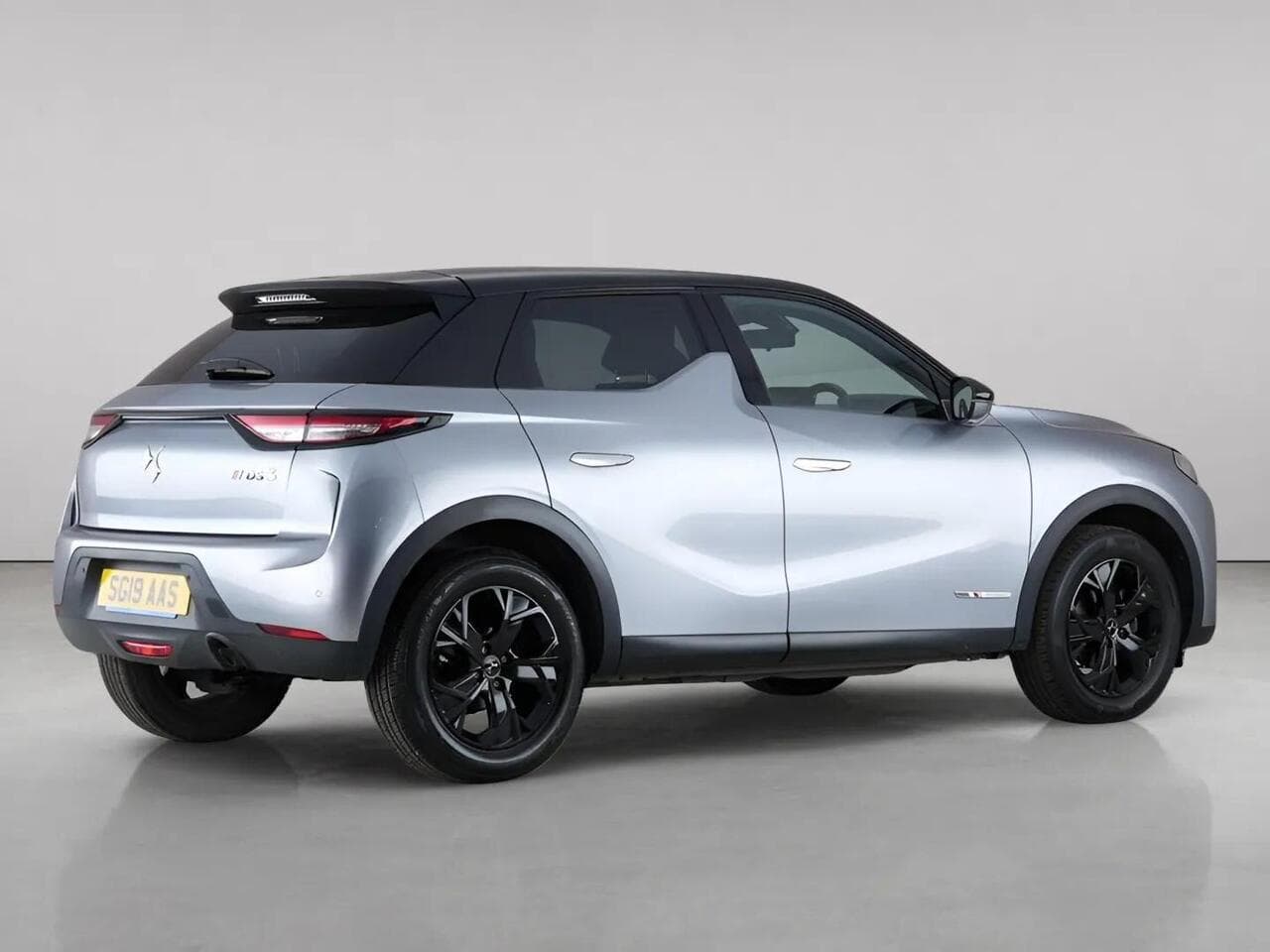 DS AUTOMOBILES DS 3 CROSSBACK thumbnail Rear Right