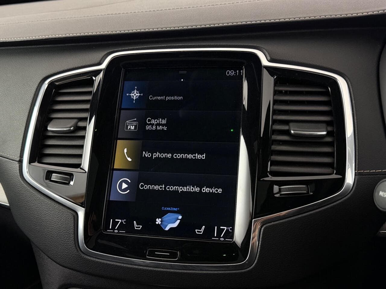 Volvo XC90 thumbnail Infotainment System