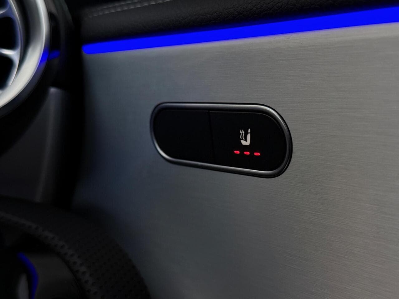 Mercedes-Benz CLA thumbnail Misc Controls