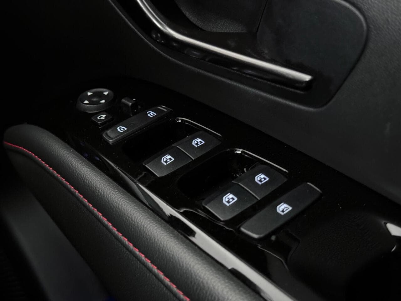 Hyundai TUCSON thumbnail Misc Controls