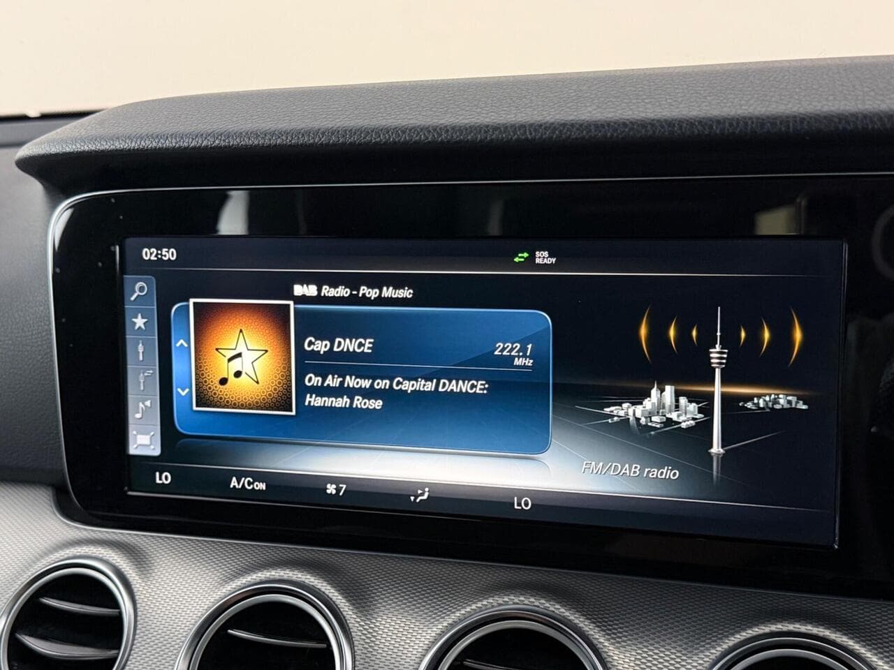 Mercedes-Benz E Class thumbnail Infotainment System