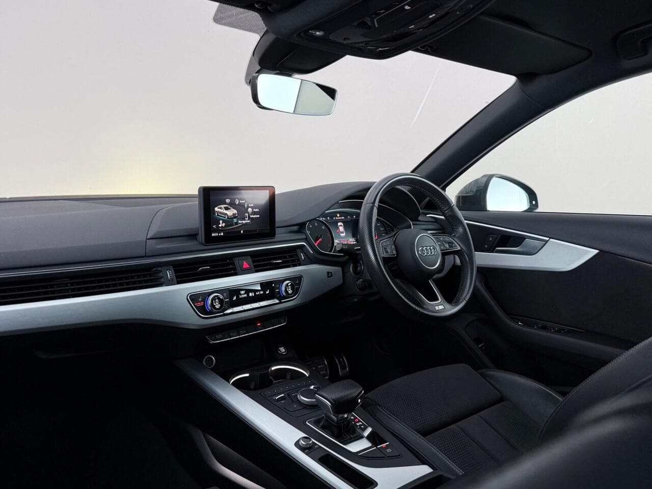 Audi A4 thumbnail Interior Front