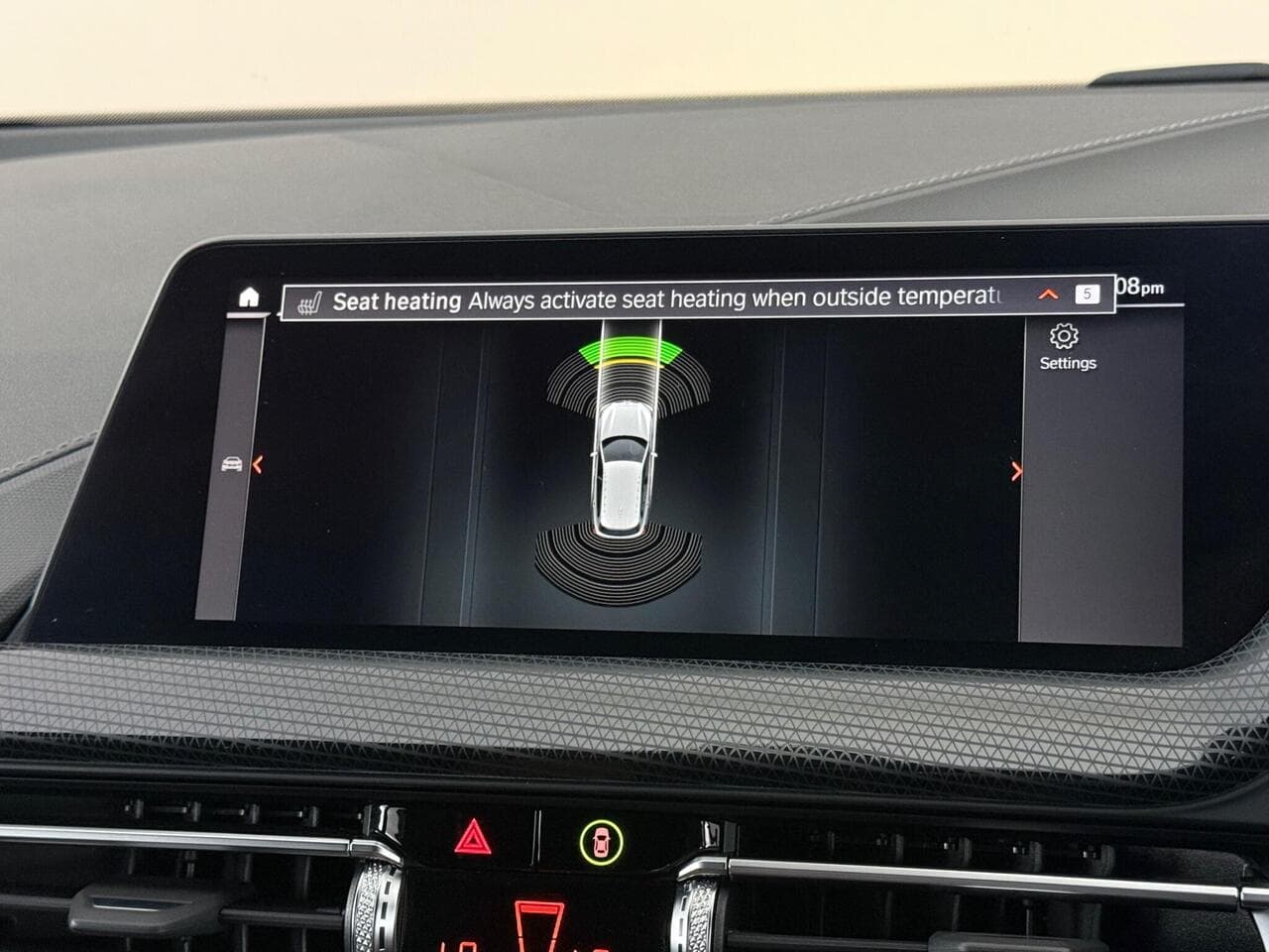 BMW 1 Series thumbnail Infotainment System
