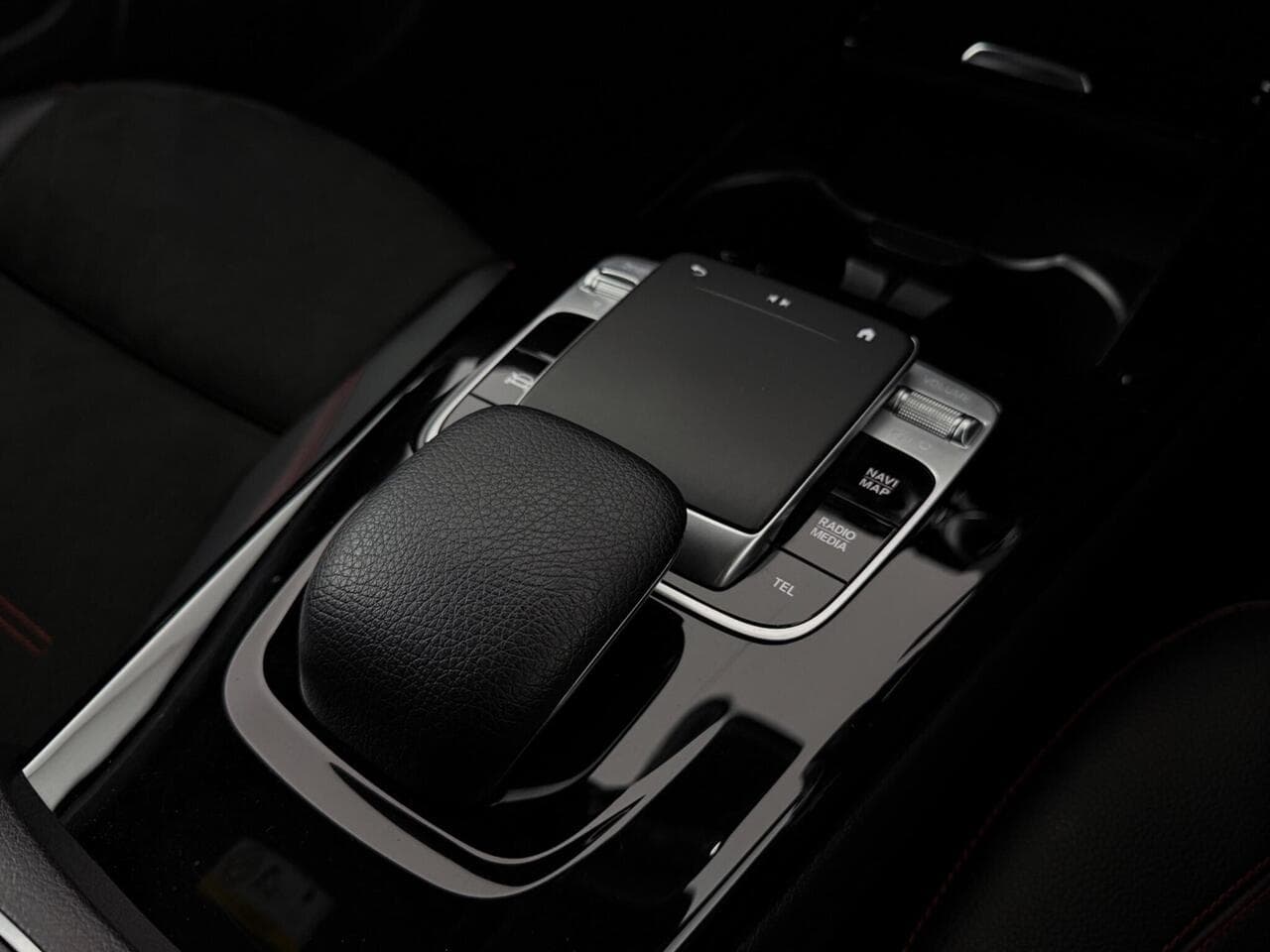 Mercedes-Benz A Class thumbnail Interior Front
