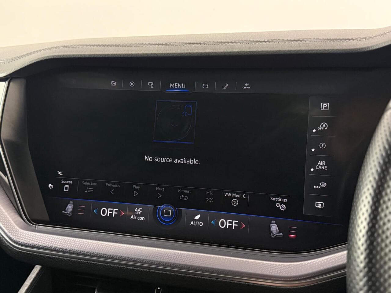 Volkswagen Touareg thumbnail Infotainment System