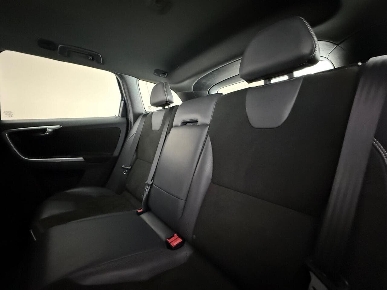 Volvo XC60 thumbnail Seats Rear