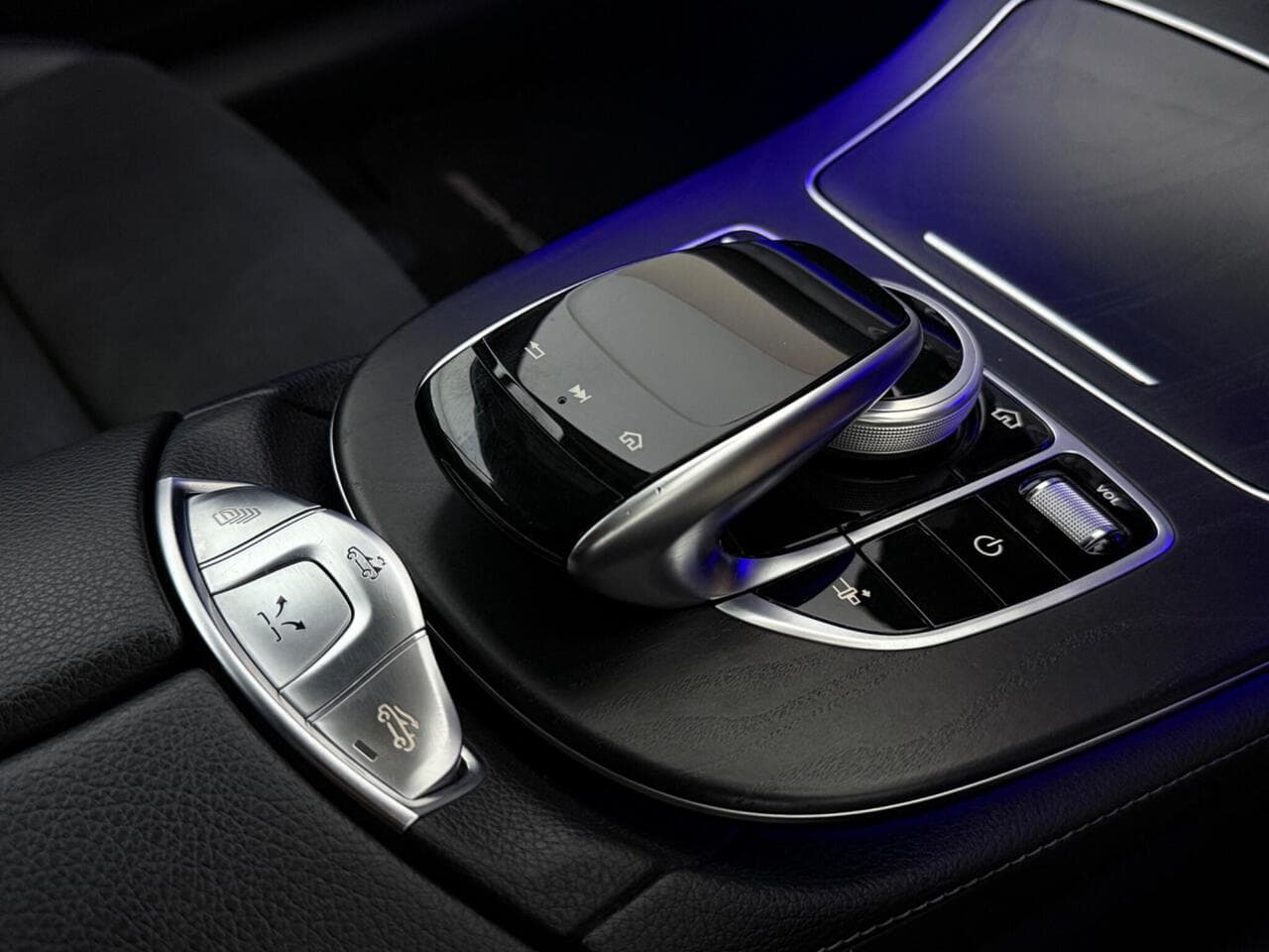 Mercedes-Benz E Class thumbnail Keys