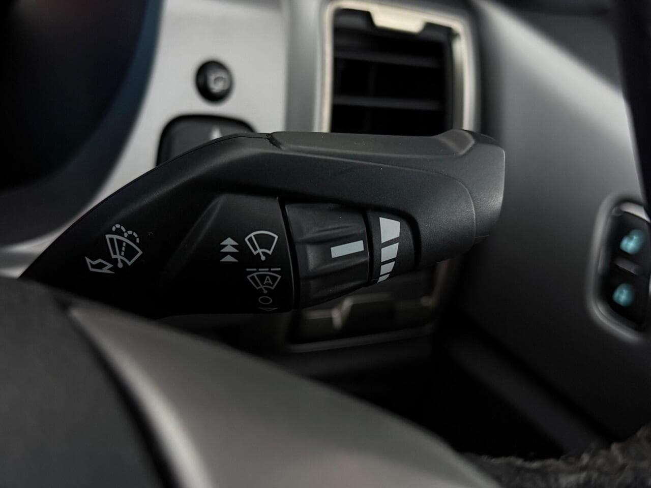 Ford Ranger thumbnail Misc Controls