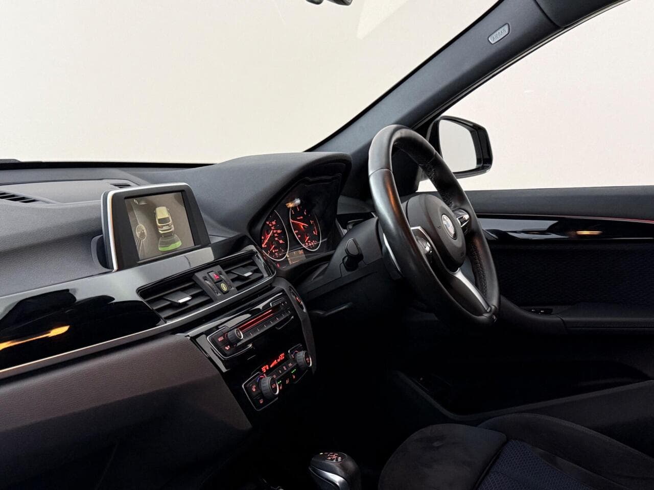 BMW X1 thumbnail Interior Front