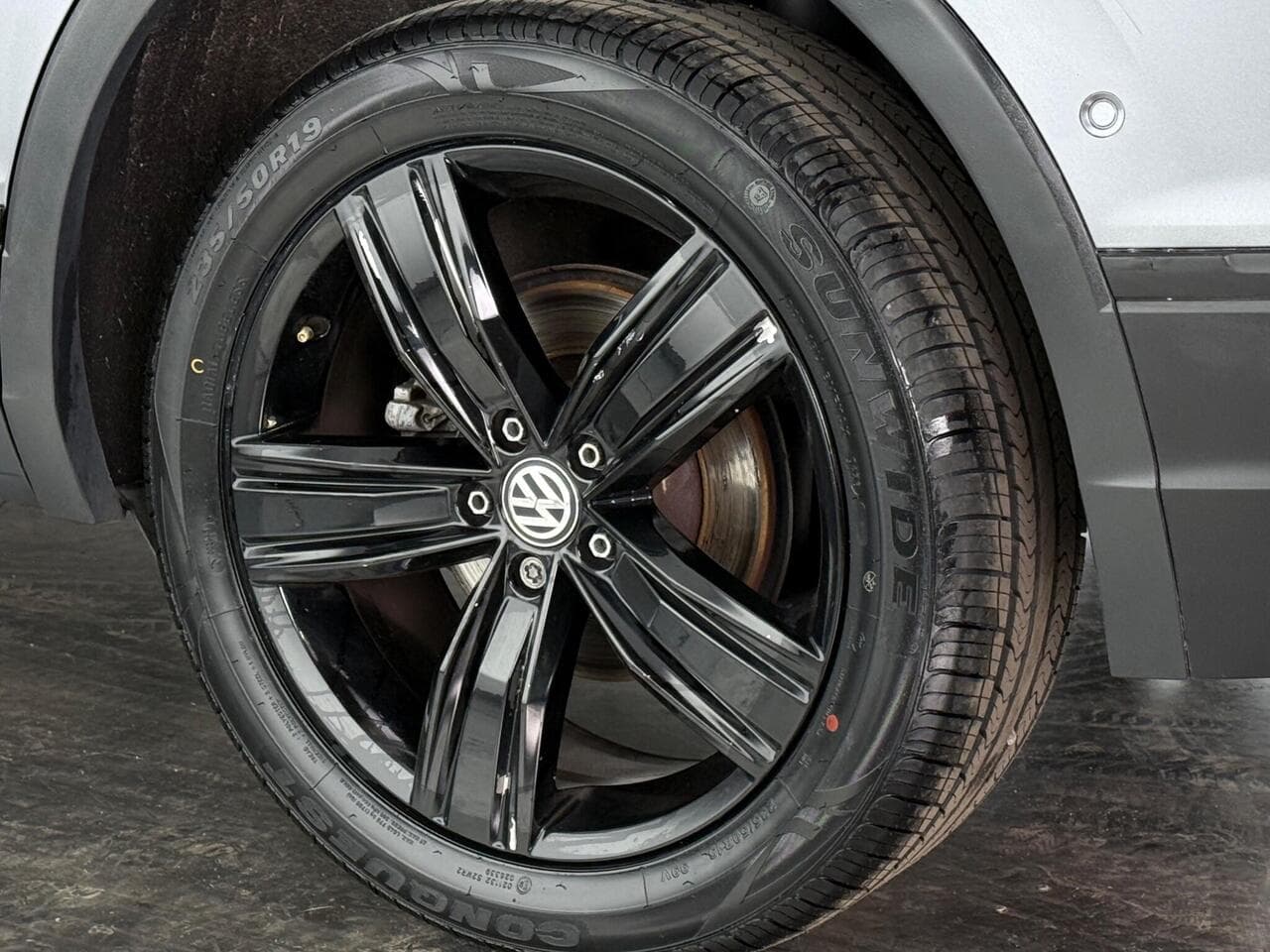 Volkswagen Tiguan Allspace thumbnail Wheel