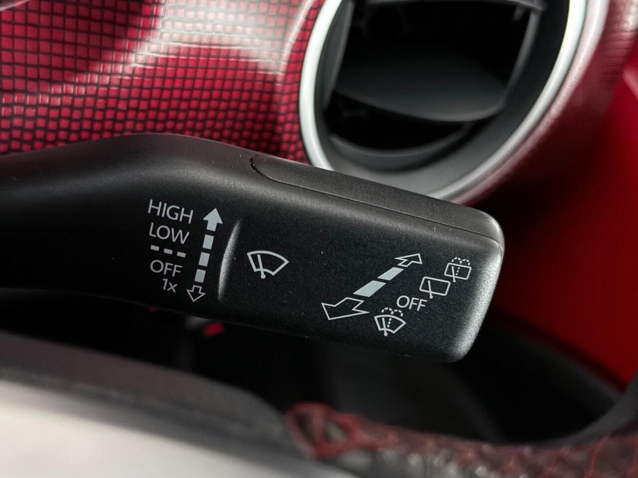 Volkswagen up! thumbnail Misc Controls
