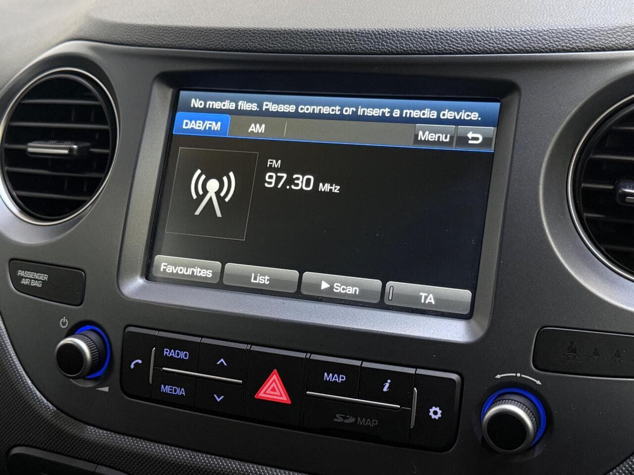 Hyundai i10 thumbnail Infotainment System