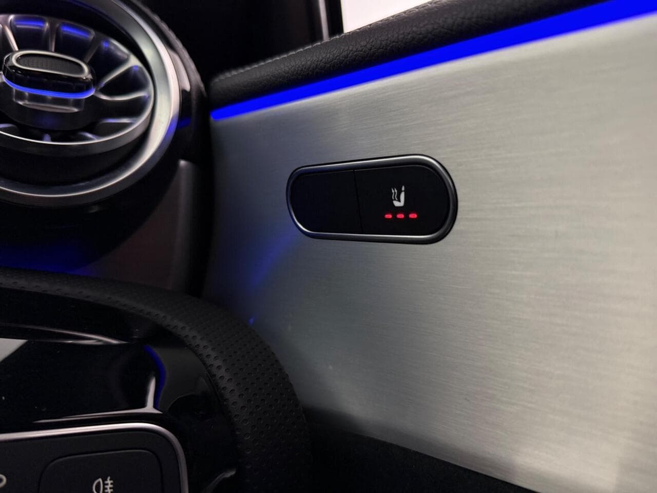 Mercedes-Benz A Class thumbnail Misc Controls