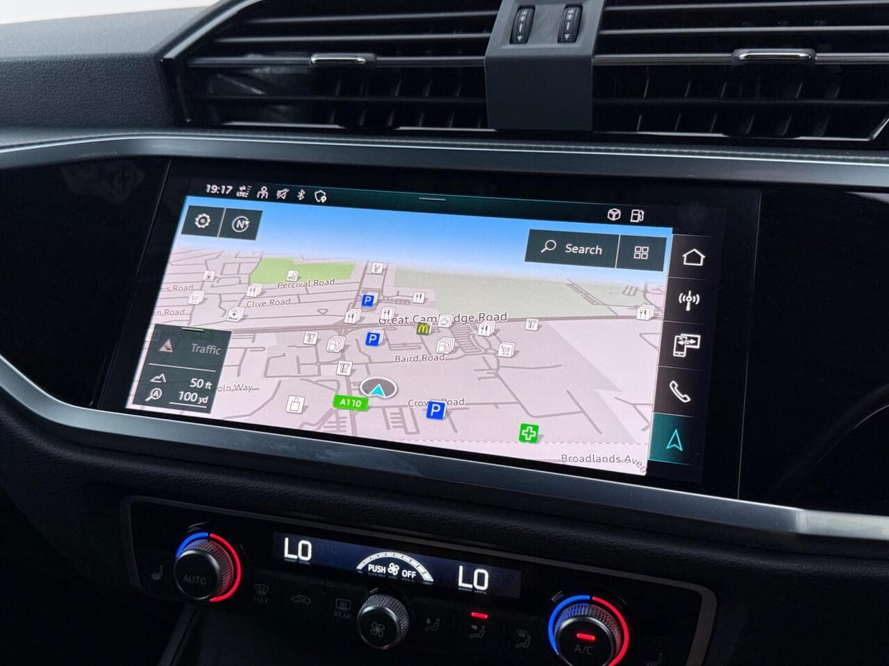 Audi Q3 thumbnail Infotainment System