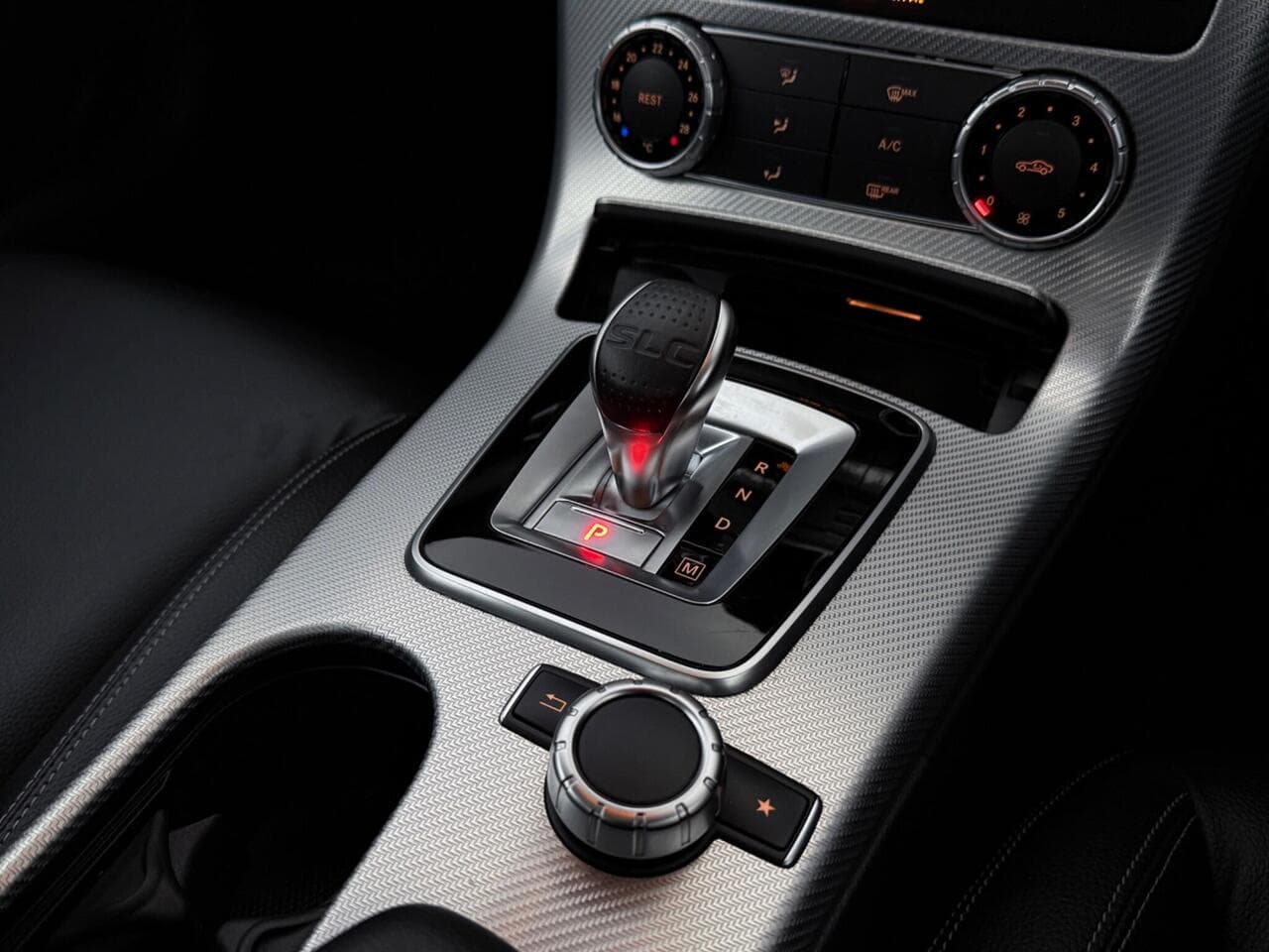 Mercedes-Benz SLC thumbnail Interior Front