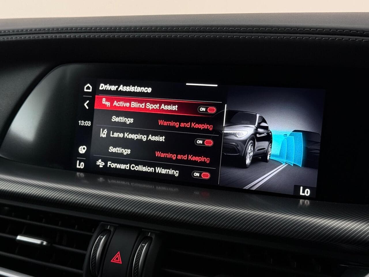 Alfa Romeo Stelvio thumbnail Infotainment System