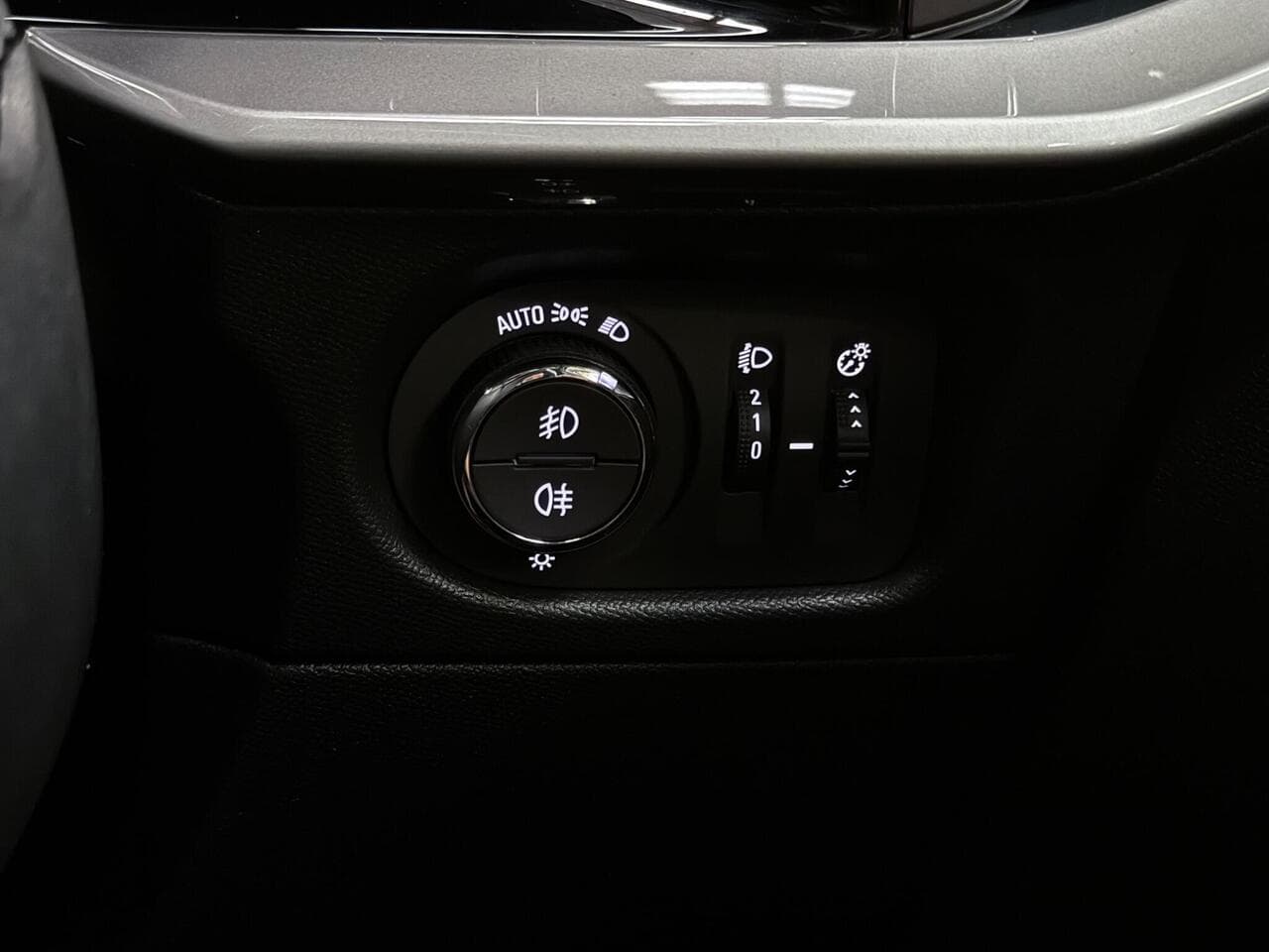 Vauxhall Mokka thumbnail Misc Controls