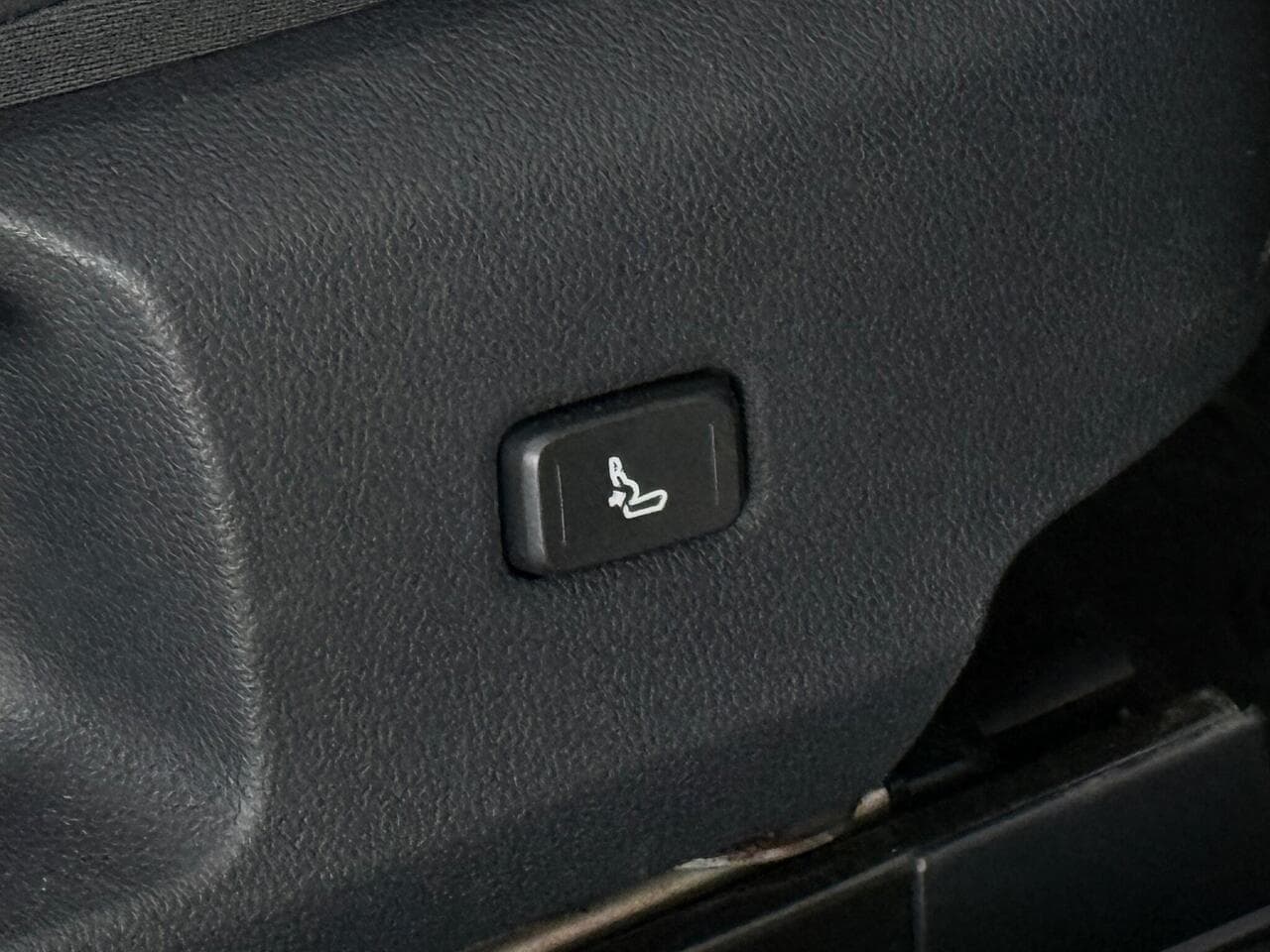Toyota Corolla thumbnail Misc Controls