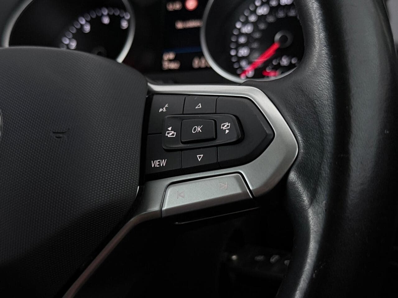 Volkswagen Tiguan thumbnail Misc Controls