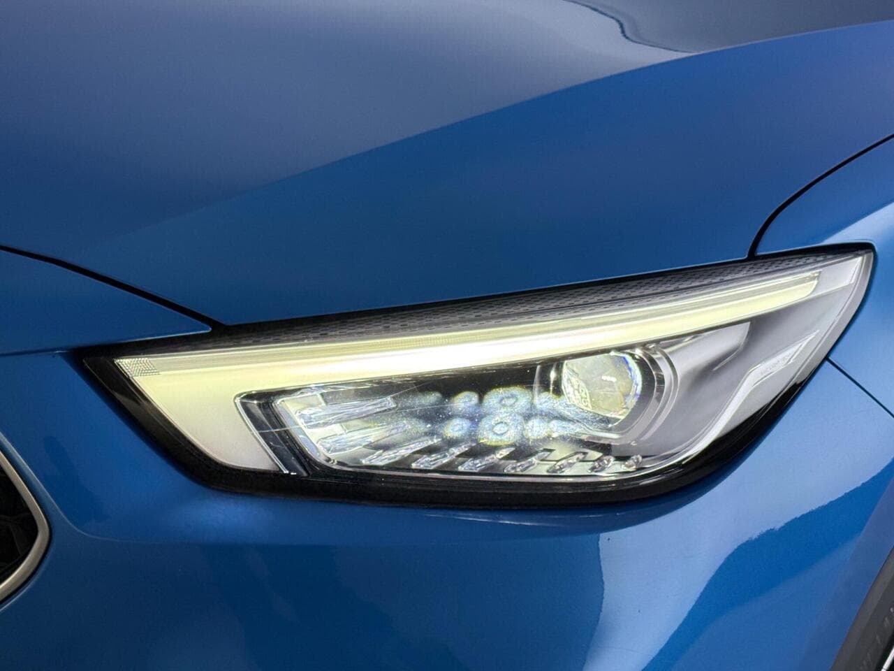 MG MG ZS thumbnail Lights Front
