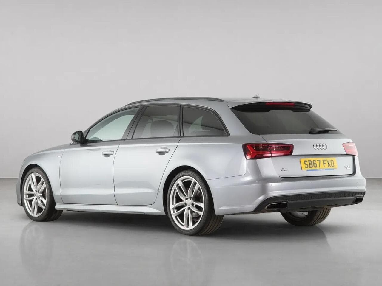 Audi A6 Avant thumbnail Rear Left