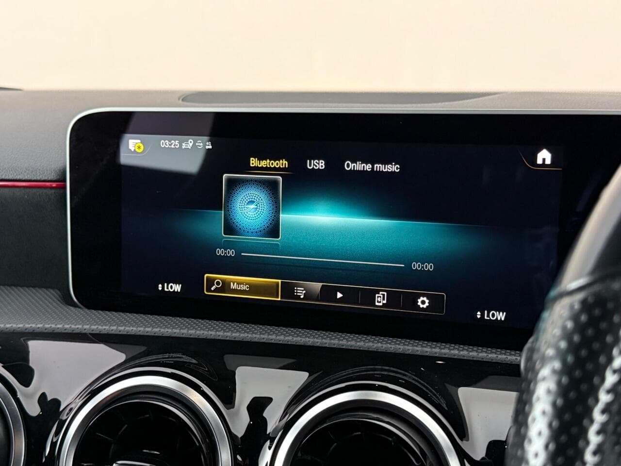 Mercedes-Benz A Class thumbnail Infotainment System