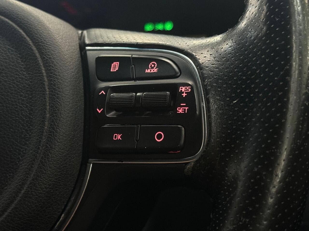 Kia Sportage thumbnail Misc Controls