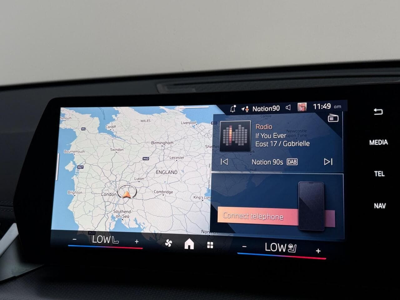 BMW X1 thumbnail Infotainment System