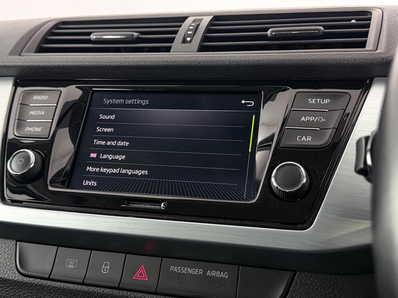 Skoda Fabia thumbnail Infotainment System