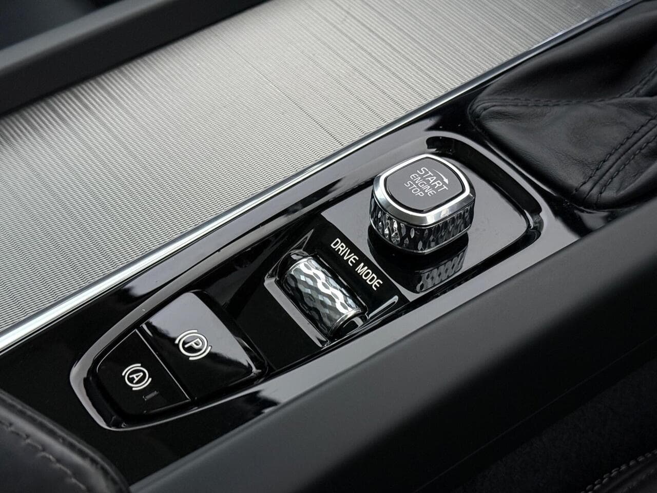 Volvo S60 thumbnail Misc Controls
