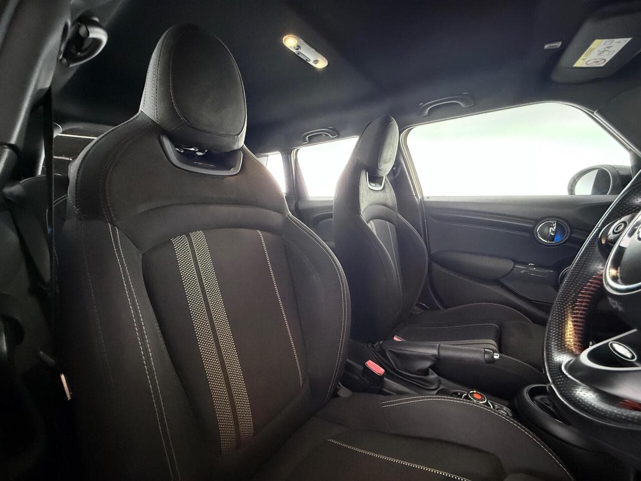 MINI Hatch thumbnail Seat Driver