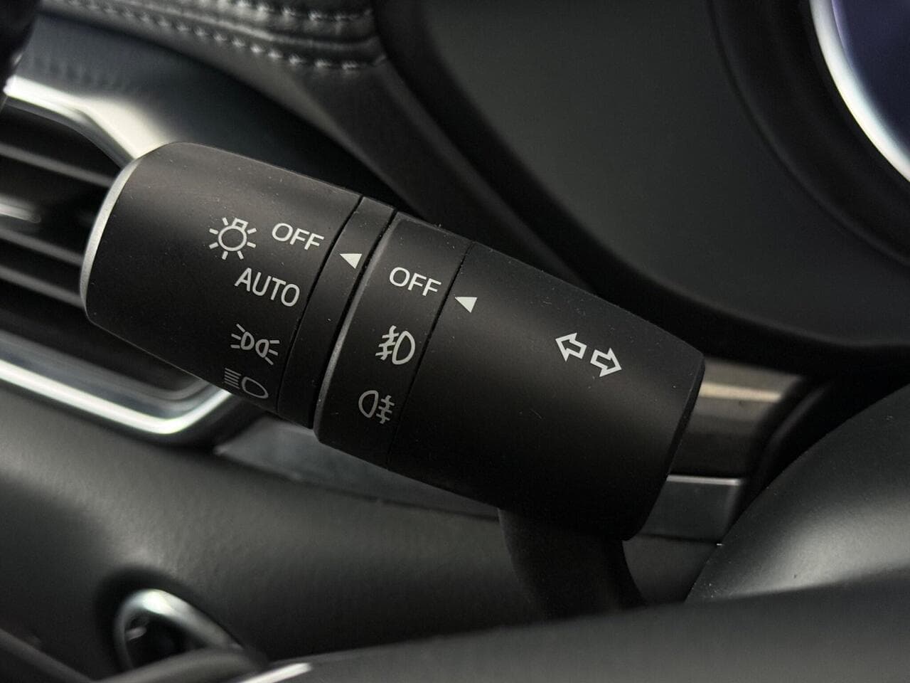 Mazda CX-5 thumbnail Misc Controls
