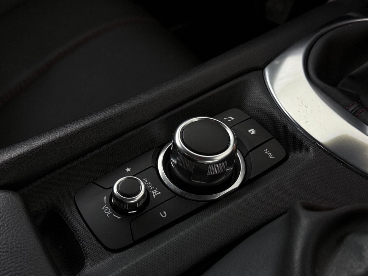Mazda MX-5 RF thumbnail Misc Controls