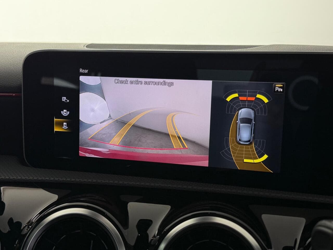 Mercedes-Benz A Class thumbnail Infotainment System