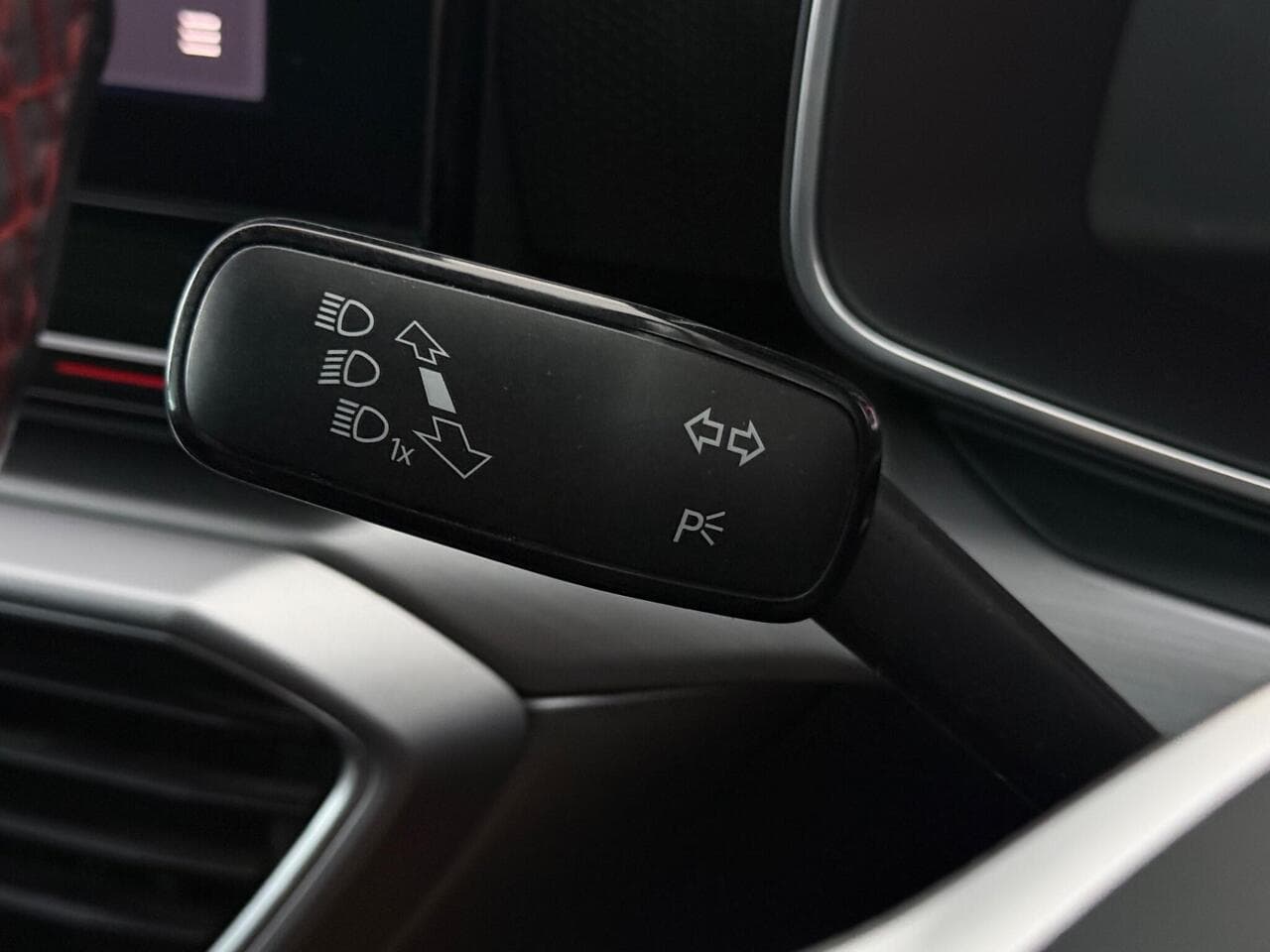 SEAT Leon thumbnail Misc Controls