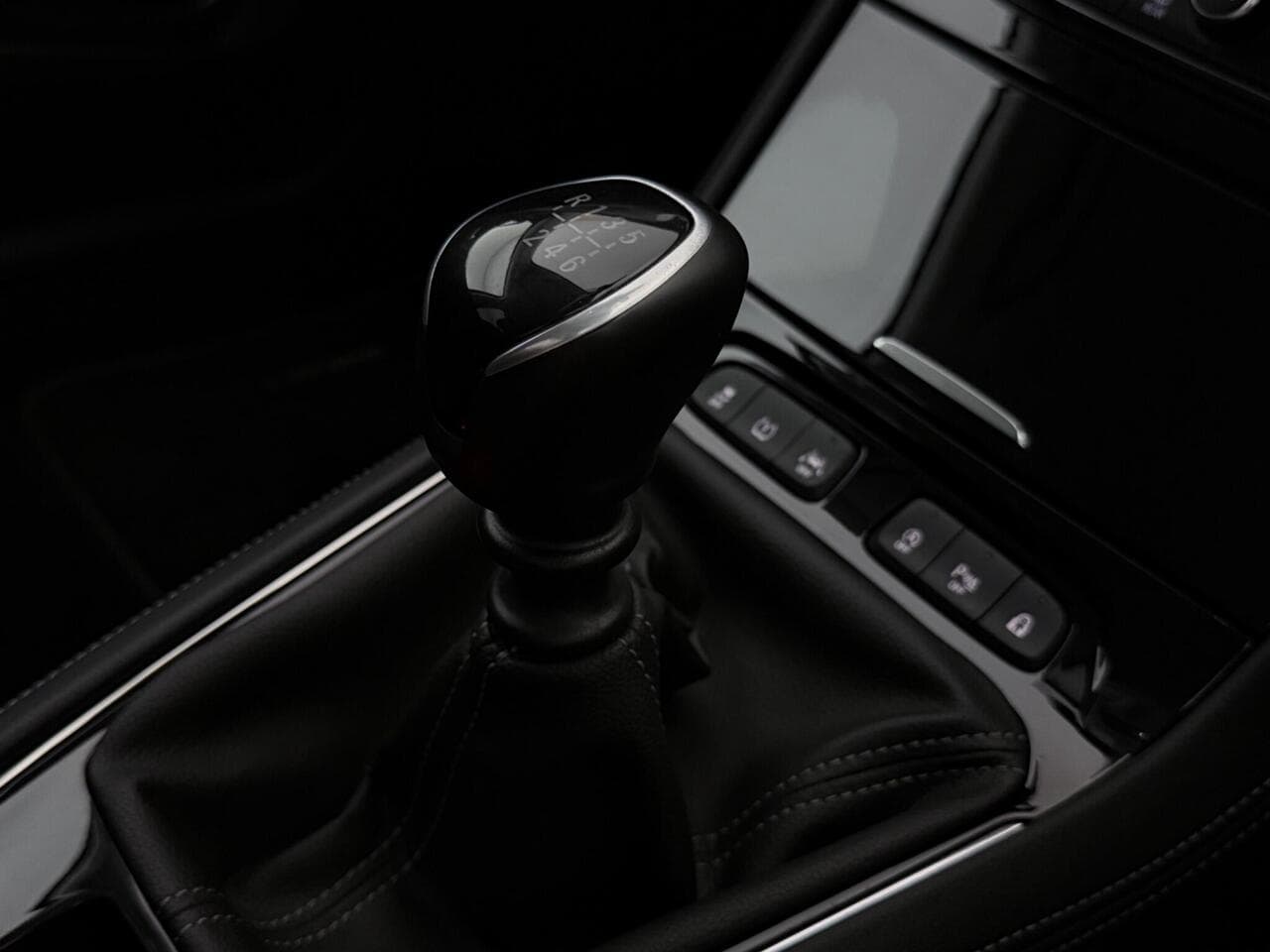 Vauxhall Grandland X thumbnail Interior Front