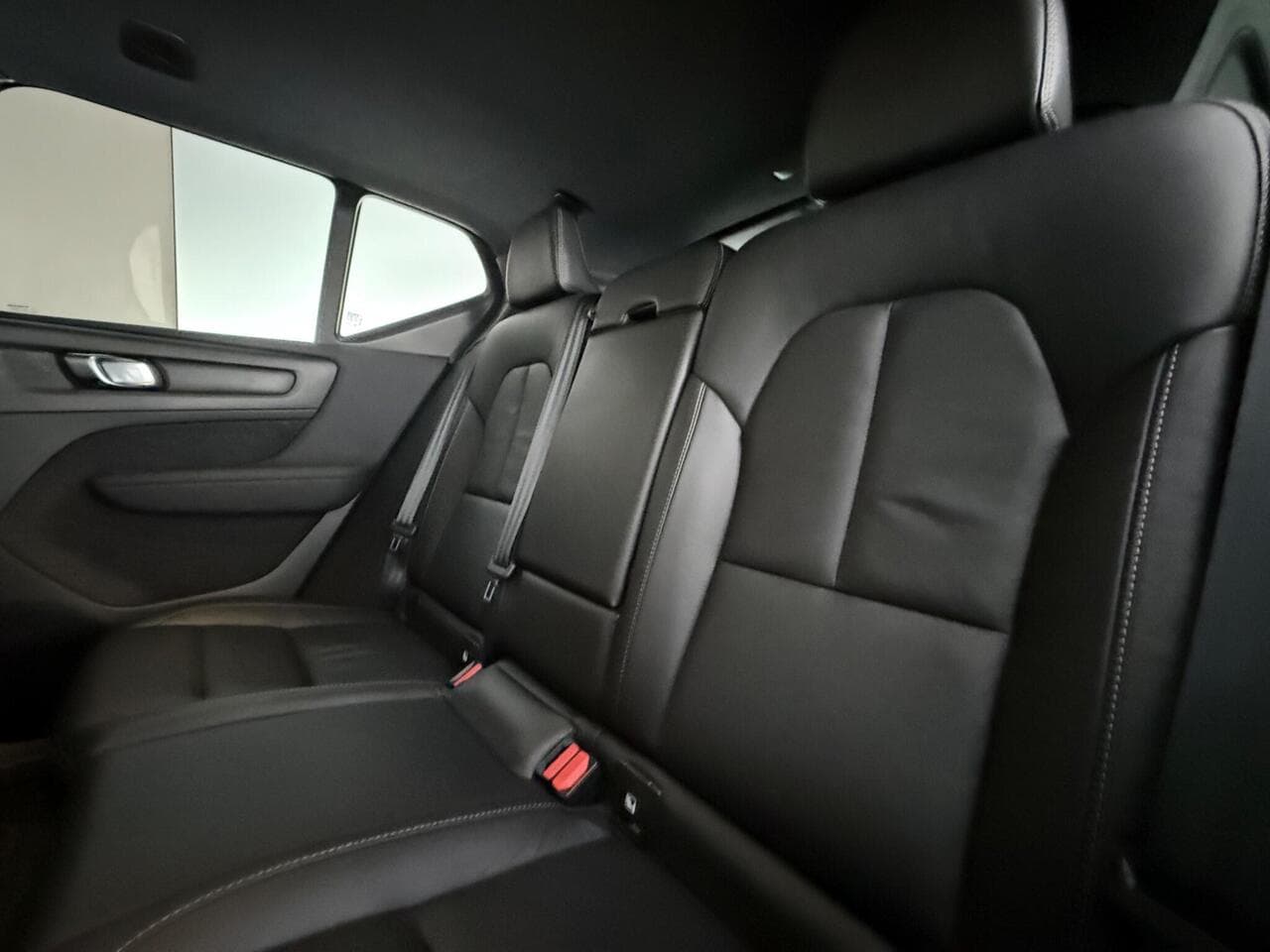 Volvo XC40 thumbnail Seats Rear
