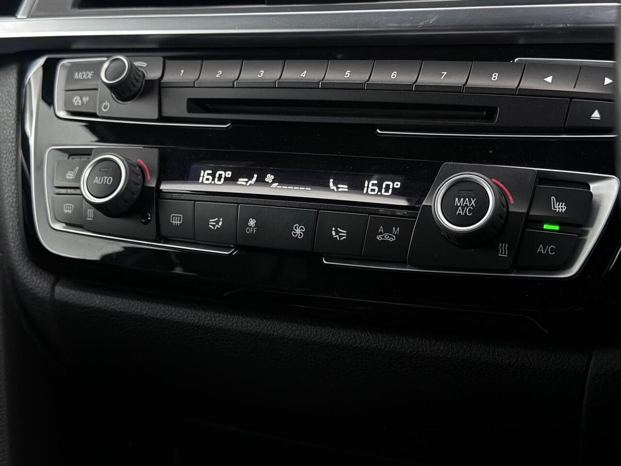 BMW 4 Series thumbnail Infotainment System