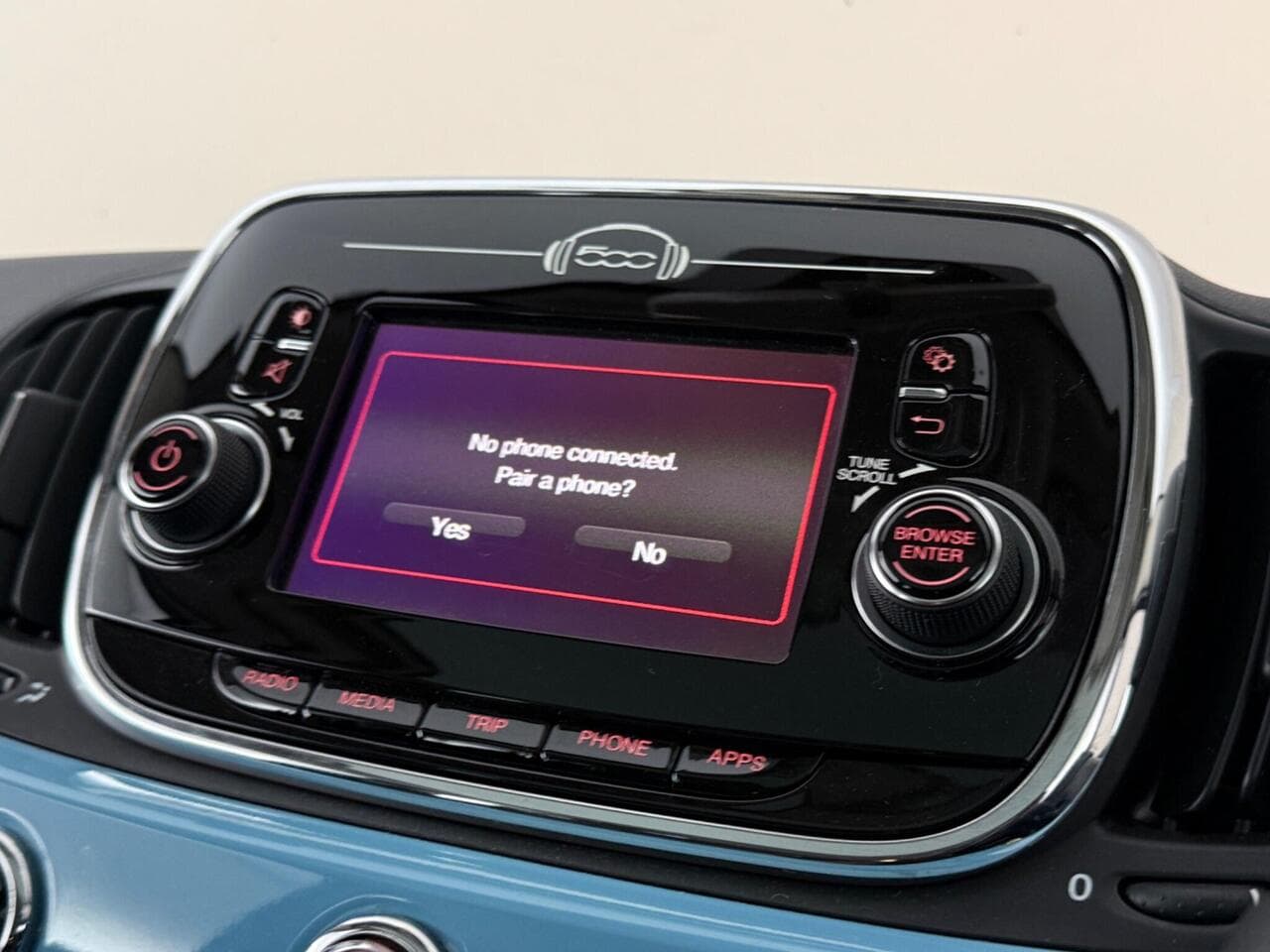 Fiat 500 thumbnail Infotainment System