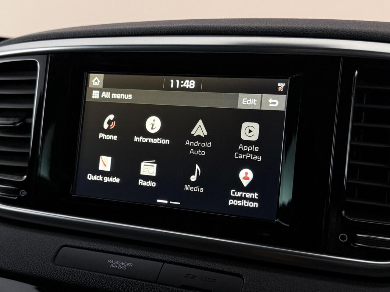 Kia Sportage thumbnail Infotainment System