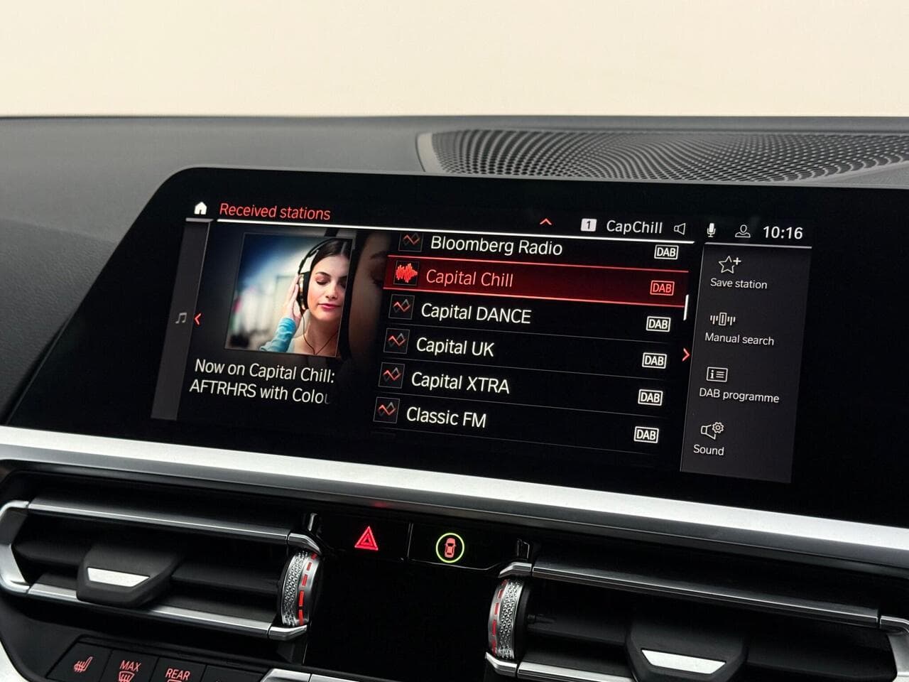 BMW 3 Series thumbnail Infotainment System